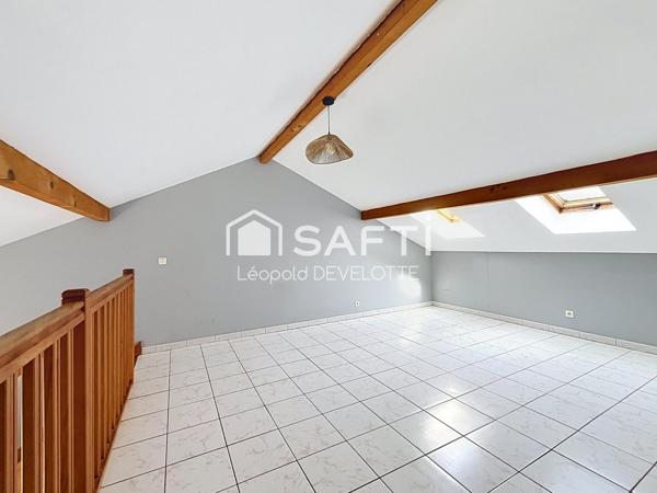 Superbe maison avec garage, terrasse et jardin