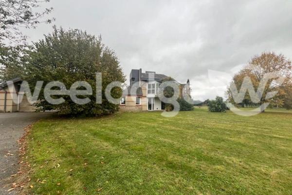 Maison à vendre 12 pièces de 320 m² à Saint-Clair-sur-Epte