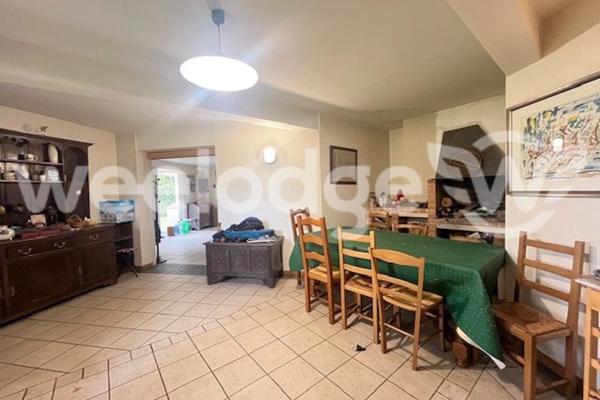 Maison à vendre 12 pièces de 320 m² à Saint-Clair-sur-Epte