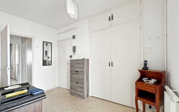 Appartement à vendre    3 pièces • 52,25 m2 Fréjus