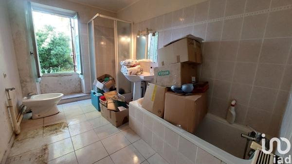 Maison 5 pièces de 218 m² à Castillon-la-Bataille (33350)