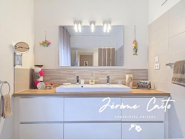 Maison Nimes 7 pièce(s) 170 m2