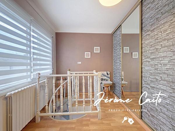 Maison Nimes 7 pièce(s) 170 m2