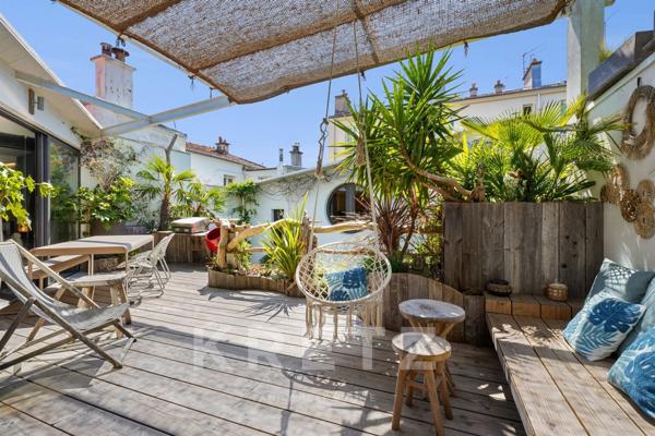 Duplex refait par architecte avec patio et terrasse