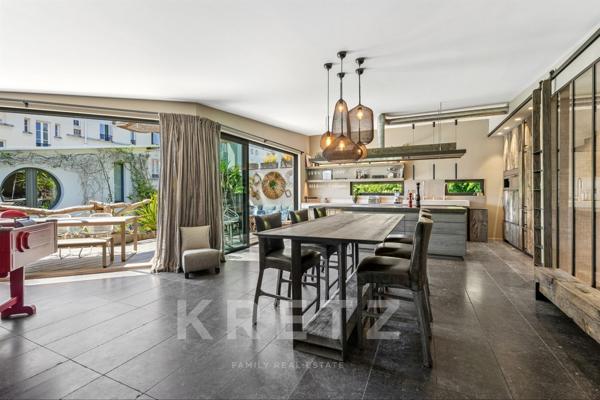 Duplex refait par architecte avec patio et terrasse