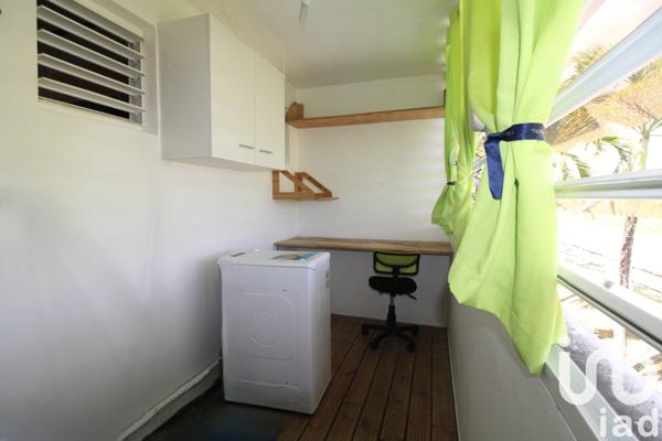 Appartement 2 pièces de 57 m² à Sainte-Rose (97115)