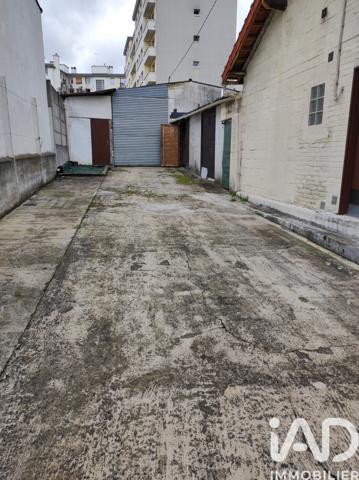 Maison à vendre 14 pièces 275 m² Villejuif