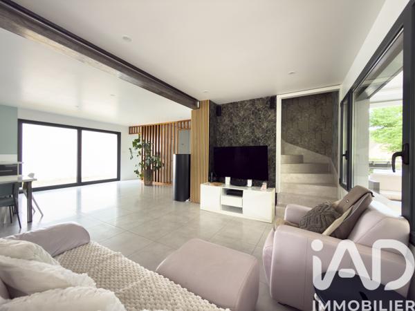 Maison à vendre 9 pièces 198 m² La Haye-Malherbe
