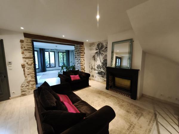 Maison 8 pièces - 240 m²