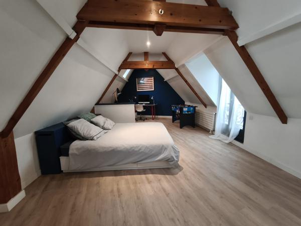 Maison 8 pièces - 240 m²