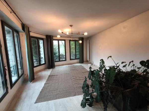 Maison 8 pièces - 240 m²