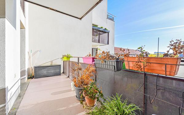 Appartement à vendre    3 pièces • 70,31 m2 Montreuil