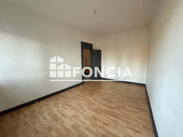 Location Appartement 2 pièces 48.76 m² - 19 QUAI RIMBAUD Charleville Mezieres 08000