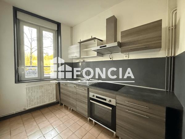Location Appartement 2 pièces 48.76 m² - 19 QUAI RIMBAUD Charleville Mezieres 08000