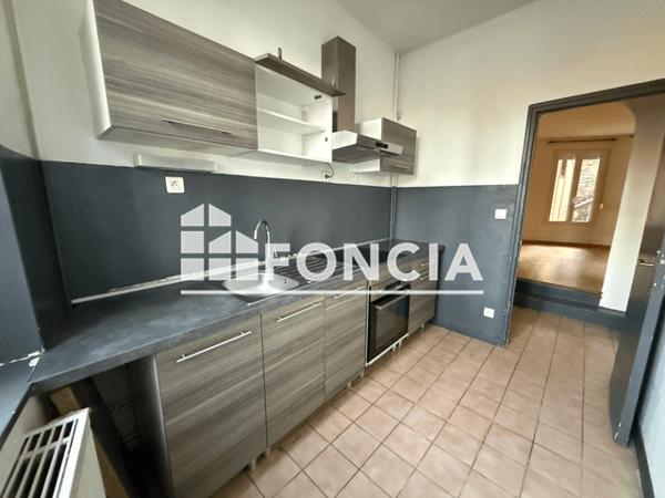 Location Appartement 2 pièces 48.76 m² - 19 QUAI RIMBAUD Charleville Mezieres 08000