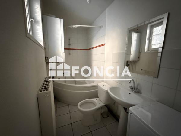 Location Appartement 2 pièces 48.76 m² - 19 QUAI RIMBAUD Charleville Mezieres 08000