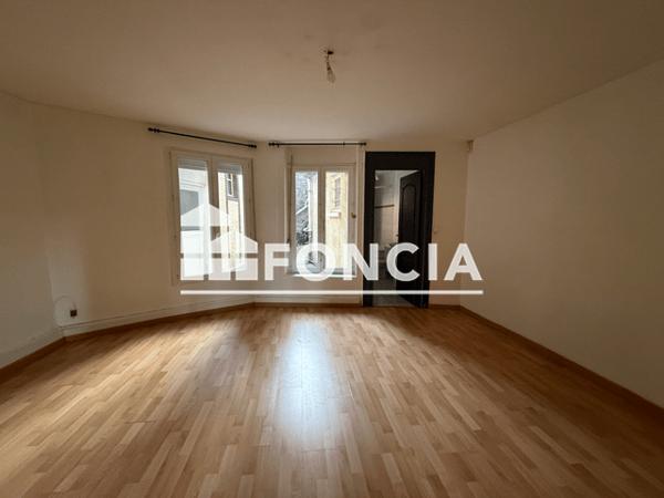 Location Appartement 2 pièces 48.76 m² - 19 QUAI RIMBAUD Charleville Mezieres 08000