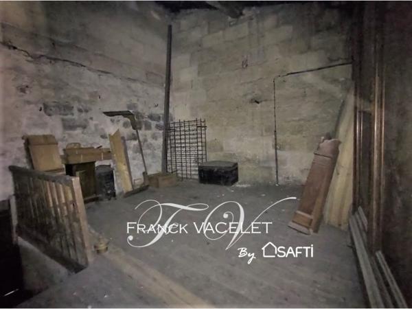 Maison de ville de 165m2 avec cour et terrasse