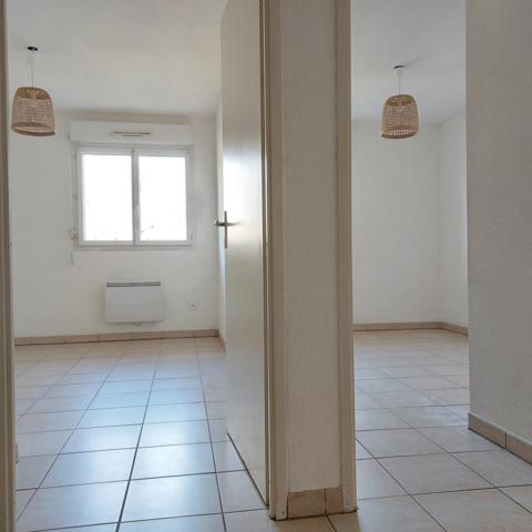 Appartement à vendre 3 pièces MONTAUBAN (82), terrasse couverte, 2 emplacements de parking, piscine, au calme.