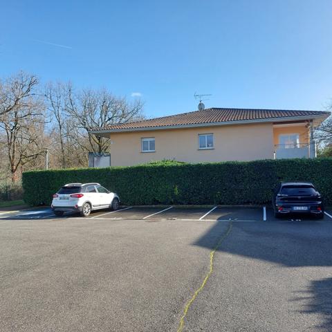 Appartement à vendre 3 pièces MONTAUBAN (82), terrasse couverte, 2 emplacements de parking, piscine, au calme.