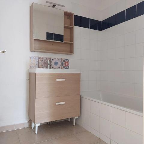Appartement à vendre 3 pièces MONTAUBAN (82), terrasse couverte, 2 emplacements de parking, piscine, au calme.