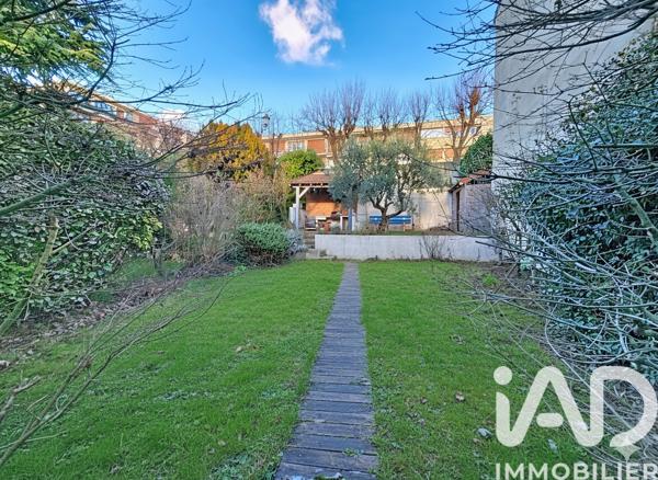Maison à vendre 7 pièces 180 m² Suresnes