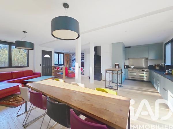 Maison à vendre 7 pièces 180 m² Suresnes