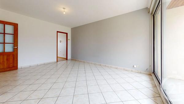 Appartement à vendre  3 pièces - 53,01 m 2   ST QUENTIN  - 02