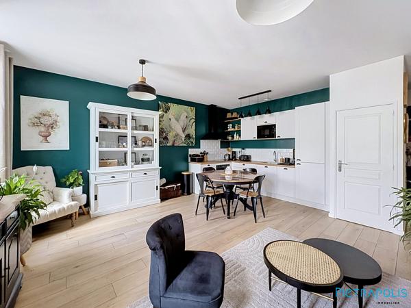 EN EXCLUSIVITÉ – Coup de cœur au cœur de Tarare : appartement rénové de 80 m² avec 3 chambres