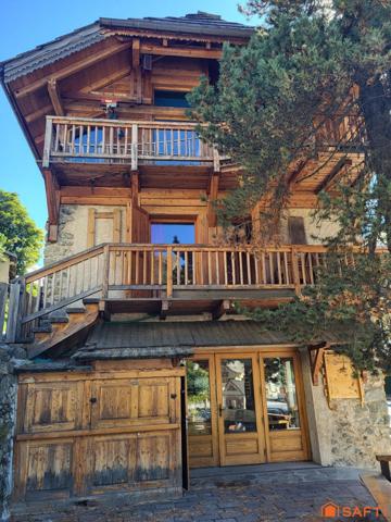 Maison 211 m2 avec local commercial