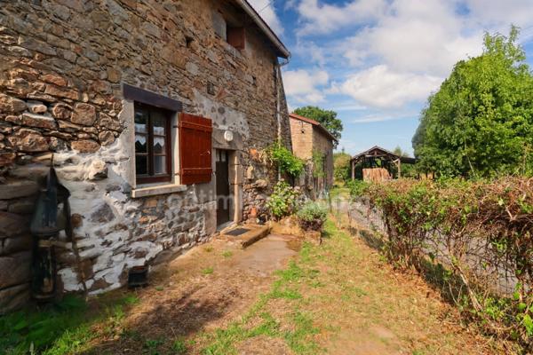 Maison de Charme en Pierre 69 m² - 3 pièces - 2 Chambres - Terrasse - DOMPIERRE LES EGLISES (87)