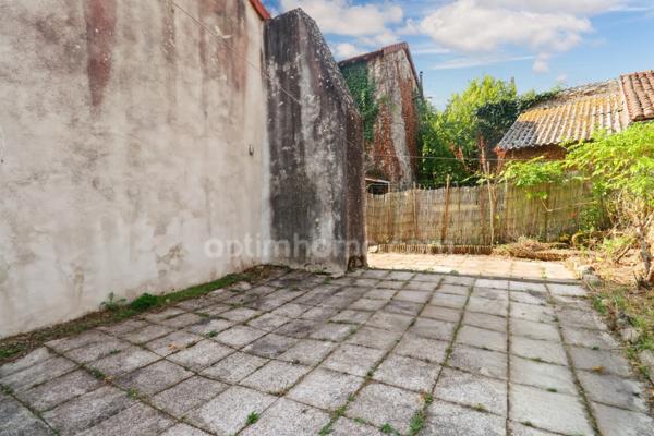 Maison de Charme en Pierre 69 m² - 3 pièces - 2 Chambres - Terrasse - DOMPIERRE LES EGLISES (87)