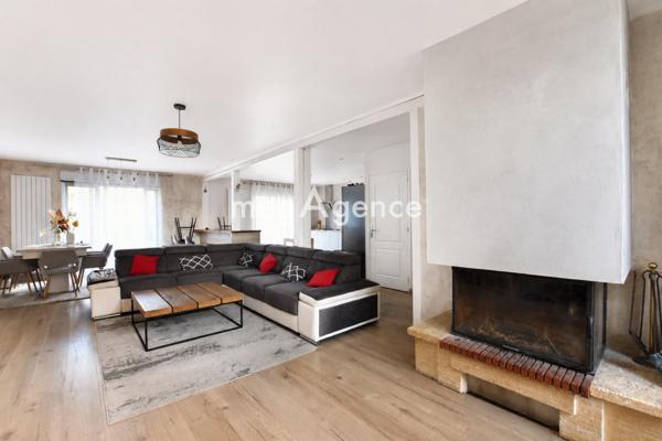 Maison à LA RICAMARIE, 42150 - 6 pièces 156m²