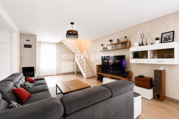 Maison à LA RICAMARIE, 42150 - 6 pièces 156m²
