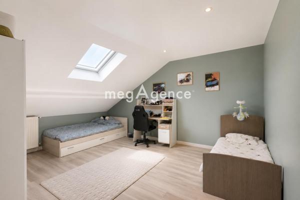 Maison à LA RICAMARIE, 42150 - 6 pièces 156m²