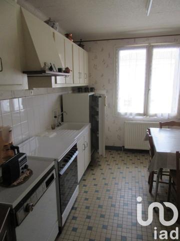 Maison 5 pièces de 86 m² à Moncoutant (79320)