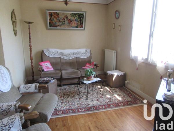 Maison 5 pièces de 86 m² à Moncoutant (79320)