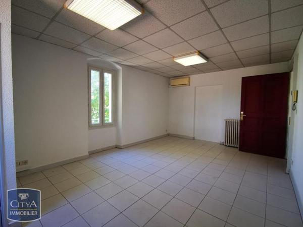 Local professionnel à louer