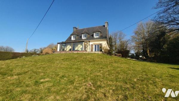 Maison familiale au calme – Vue dégagée – À 5 min du centre de Gourin (56)