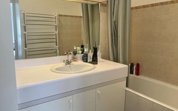 Appartement à louer    2 pièces • 44,52 m2 Suresnes