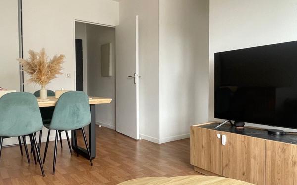 Appartement à louer    2 pièces • 44,52 m2 Suresnes