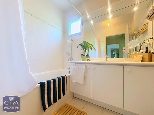 Appartement à vendre 4 pièces 80.5m² Les Angles (30133)