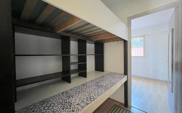 Appartement à vendre    2 pièces • 42 m2 Villeneuve-Loubet