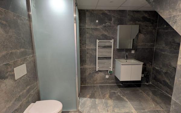 Appartement à louer    2 pièces • 78,68 m2 Aix-les-Bains