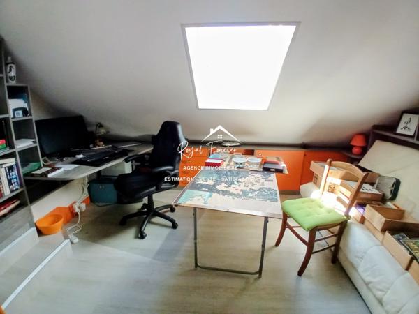 Vue sur la campagne, venez poser vos valises dans cette charmante maison familiale