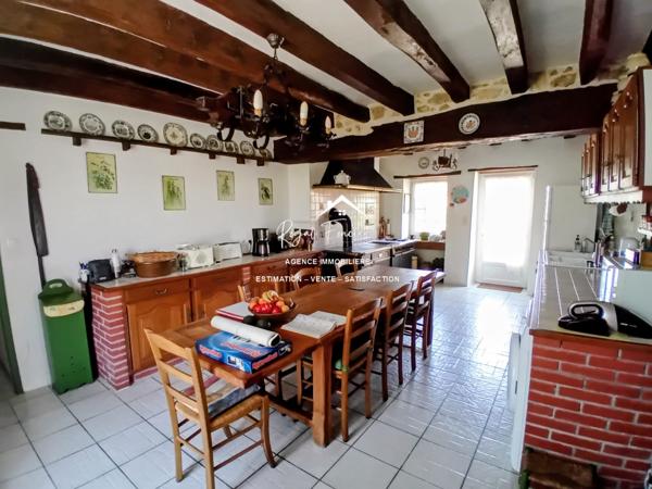 Vue sur la campagne, venez poser vos valises dans cette charmante maison familiale