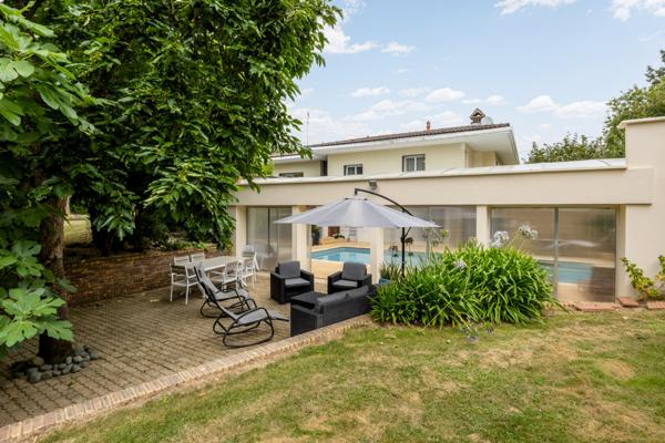 Vezin-le-Coquet (35132) MAISON D'EXCEPTION AU COEUR D'UN BEAU PARC ARBORE AUX PORTES DE RENNES