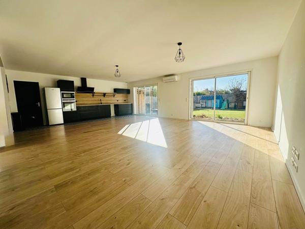 Villa 6 pièces 144 m2 avec jardin et garage