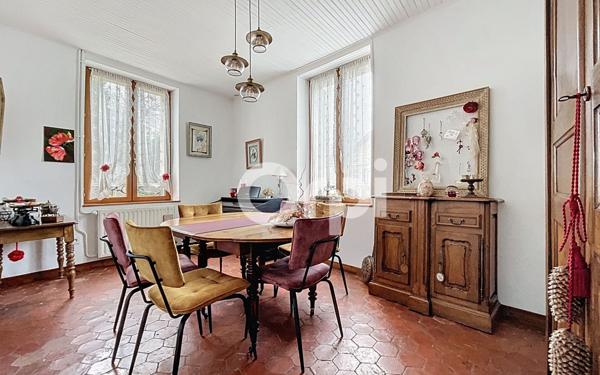 Maison à vendre    6 pièces • 121 m2 Mouy