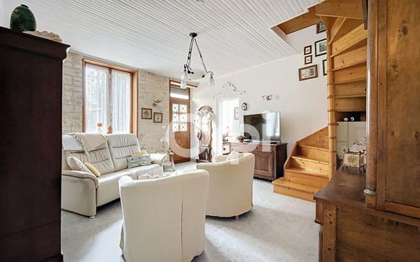 Maison à vendre    6 pièces • 121 m2 Mouy